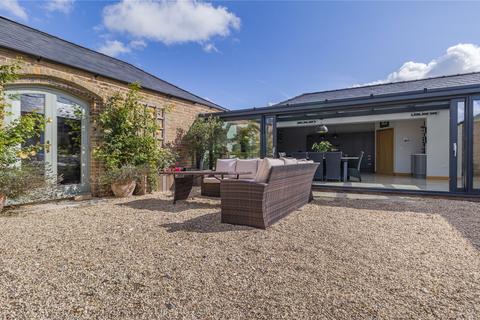 4 bedroom bungalow for sale, The Barn, Hunters Yard, Horncastle Road, Caistor, Market Rasen, LN7