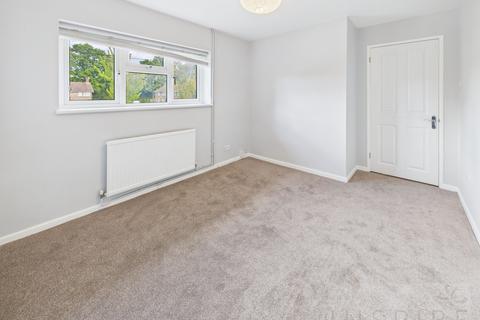 2 bedroom maisonette for sale, Shackleton Road, Crawley RH10