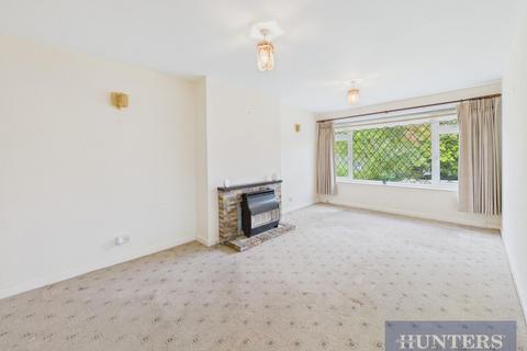 2 bedroom semi-detached bungalow for sale, North Lane, Cayton, Scarborough