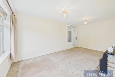 2 bedroom semi-detached bungalow for sale, North Lane, Cayton, Scarborough