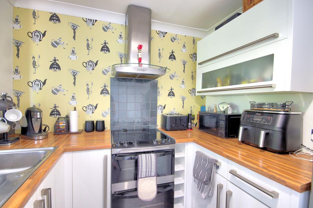 Kitchen 1a