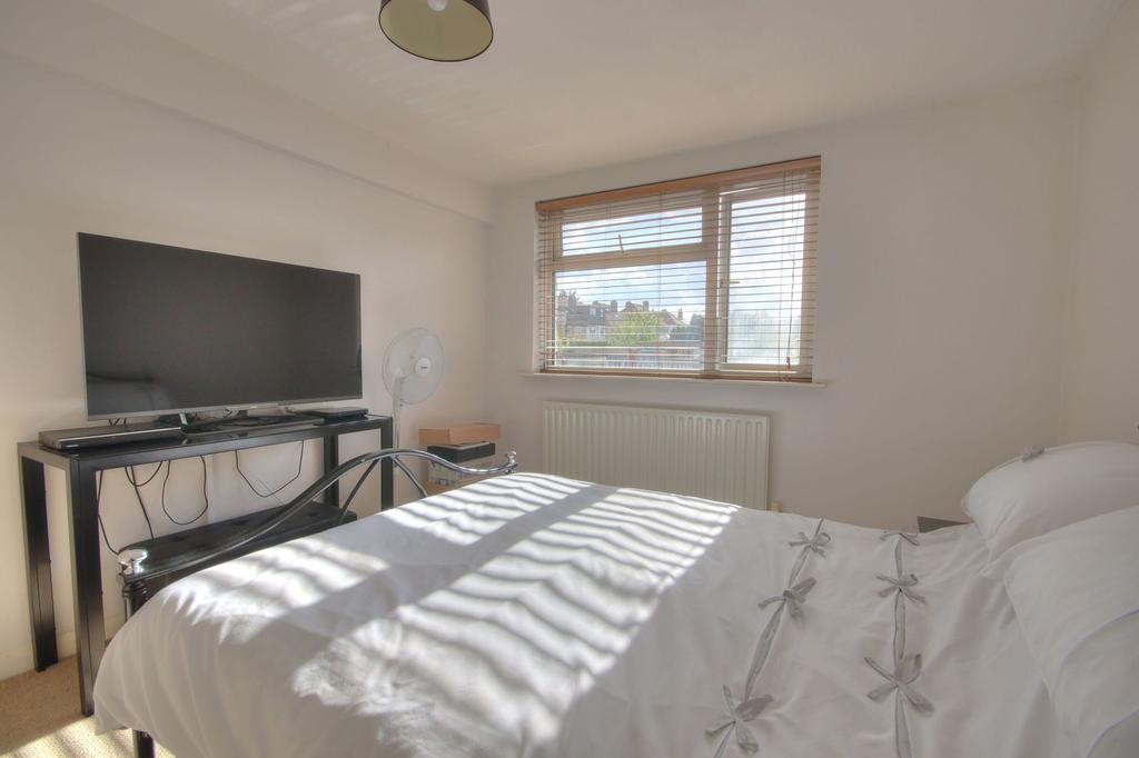 Bedroom 1a