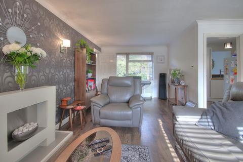 3 bedroom semi-detached house for sale, Dorrofield Close, Rickmansworth WD3