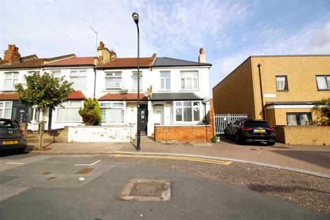 2 bedroom flat for sale, Kimberley Road, Walthamstow