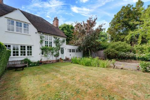 Woodside, Hampstead Garden Suburb, NW11