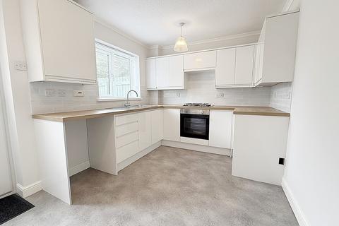 undefined, Tyla Garw, Pontyclun CF72