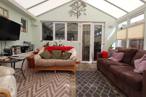 undefined, Daws Heath Road, Daws Heath, Benfleet, SS7