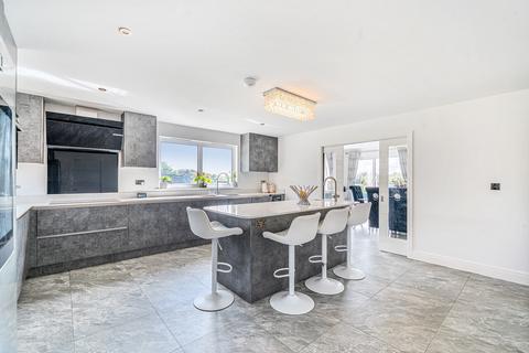 undefined, Dockett Eddy Lane, Shepperton, TW17