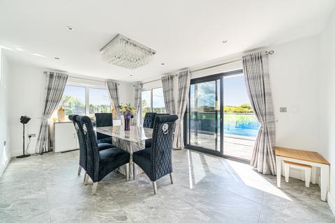 4 bedroom detached house for sale, Dockett Eddy Lane, Shepperton, TW17