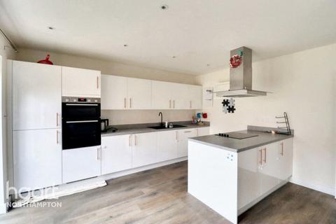 undefined, Richardson Close, Northampton