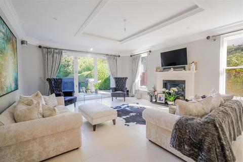 undefined, Prince Consort Drive, Ascot