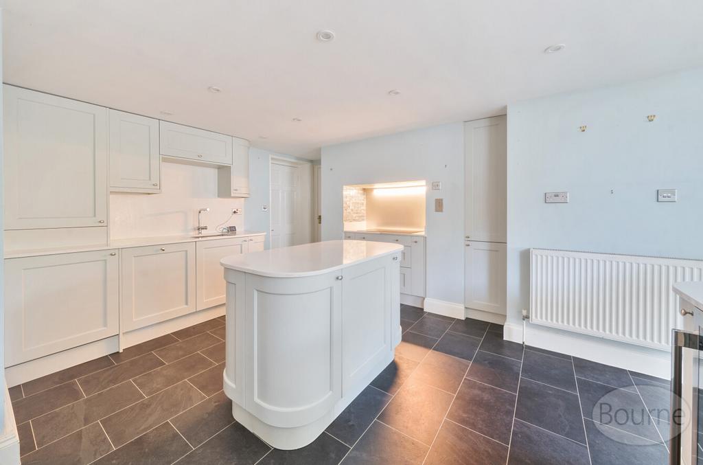 Edb1b43b-7232-480...