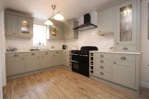 28 Glyn Y Gog, Rhoose, Barry, CF62 3LJ