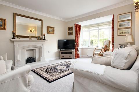 28 Glyn Y Gog, Rhoose, Barry, CF62 3LJ
