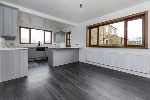 3 bedroom detached house for sale, High Street, Halifax HX4