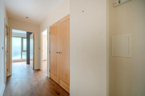 1 bedroom flat for sale, Huxley House,  South End Green,  NW3