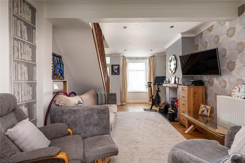 3 bedroom end of terrace house for sale, Bayford Road, Sittingbourne, Kent, ME10