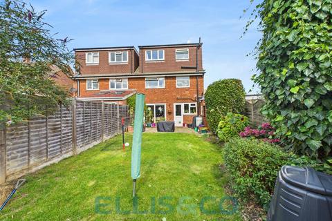5 Arne Close, Tonbridge, TN10 4DH