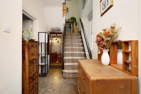 2 bedroom flat for sale, South View, Teignmouth, TQ14