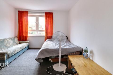 undefined, Parr Road, London