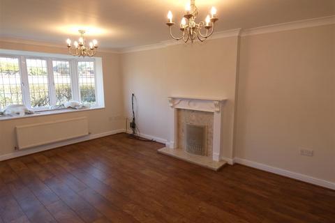 5 bedroom detached house for sale, 12 Honeysuckle Close, Brough