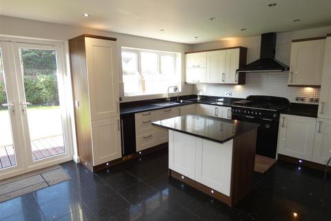 5 bedroom detached house for sale, 12 Honeysuckle Close, Brough