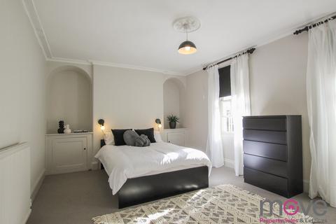 undefined, Wellington Parade, Gloucester GL1