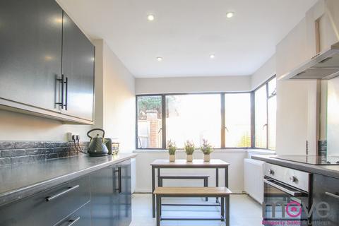 undefined, Wellington Parade, Gloucester GL1