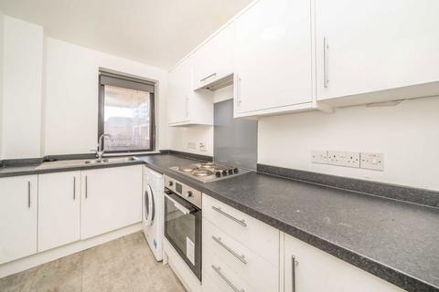 1 bedroom flat for sale, Lady Booth Road, Kingston Upon Thames KT1
