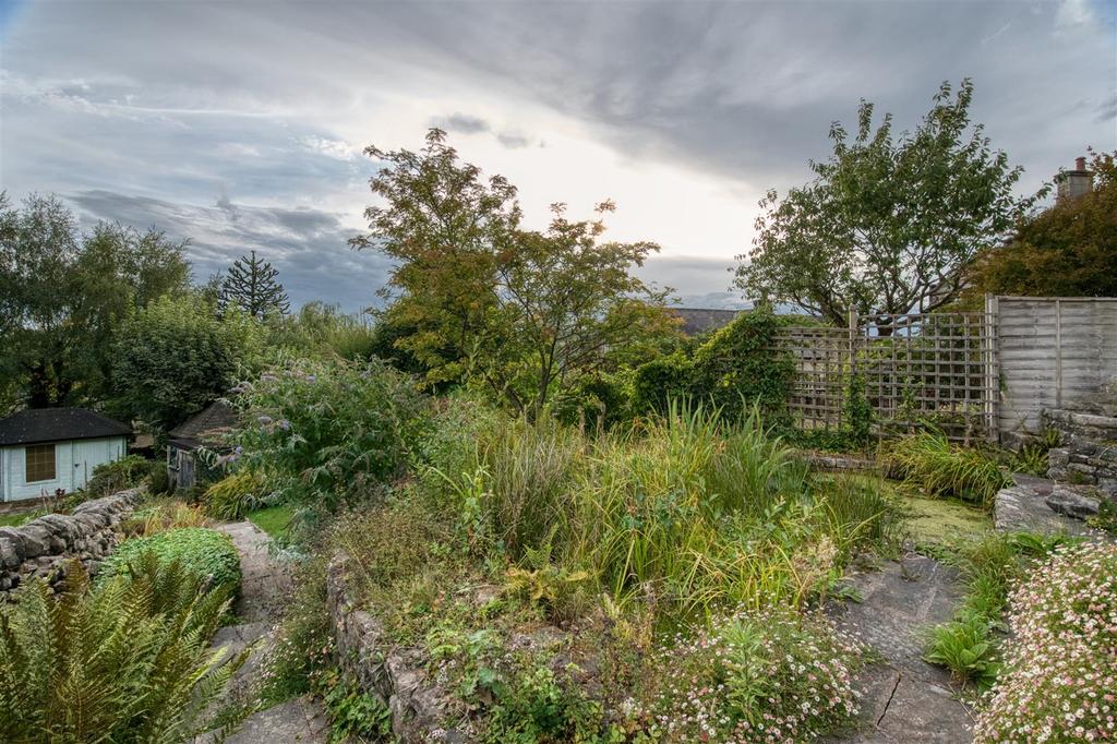 Garden .jpg