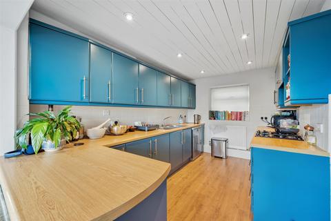 2 bedroom house for sale, The Hollow, Holloway DE4