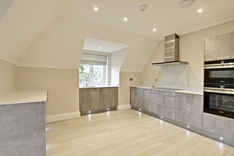 undefined, Coombehurst Close, Barnet, EN4