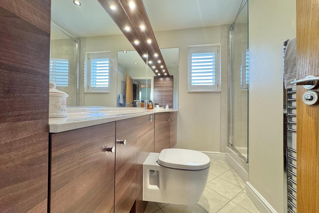 Ensuite