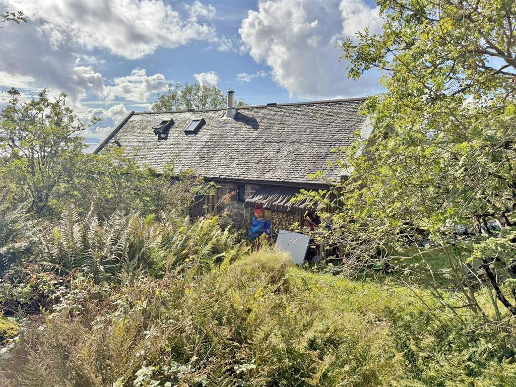 Rear of Rockmount