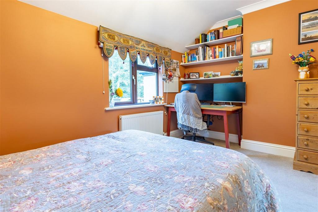 EB9 A7227-HDR.jpg