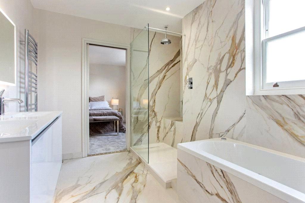 Principal Bathroom
