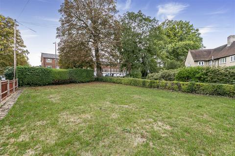 undefined, Nightingale Road, Carshalton