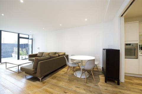 3 bedroom apartment to rent, City Walk, London SE1