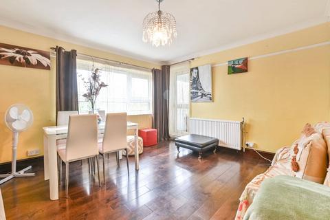 3 bedroom flat for sale, Caledon Road, East Ham, London, E6