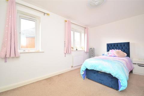 17 Kielder Drive, Middleton, Leeds, LS10 4FX