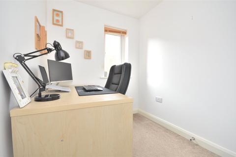 17 Kielder Drive, Middleton, Leeds, LS10 4FX