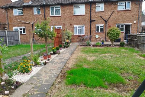 2 bedroom maisonette for sale, Ellement Close, Pinner HA5