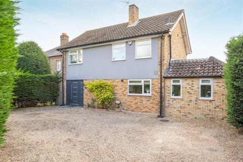 undefined, Slough Road, Datchet