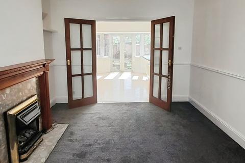 3 bedroom terraced house for sale, Hinckley Road, Western Park, Leicester LE3