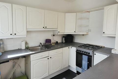 3 bedroom terraced house for sale, Hinckley Road, Western Park, Leicester LE3