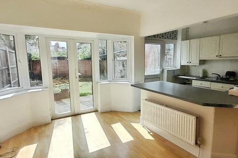 3 bedroom terraced house for sale, Hinckley Road, Western Park, Leicester LE3