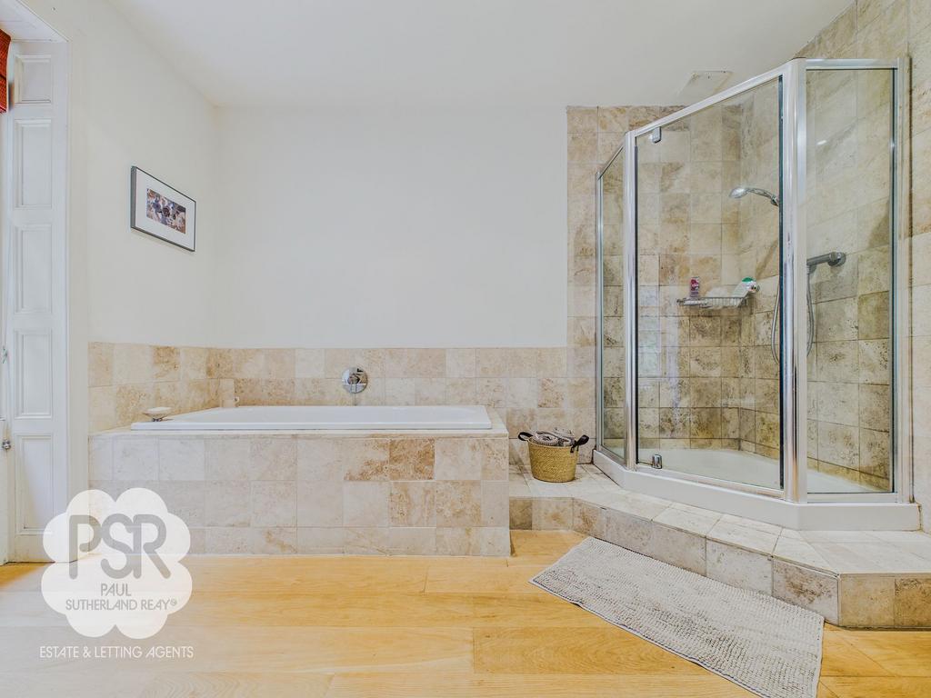 63 - Main Bathroom