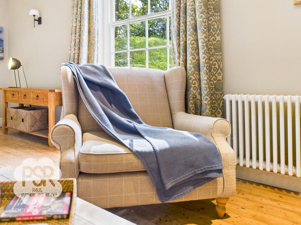 15 - Sitting Room