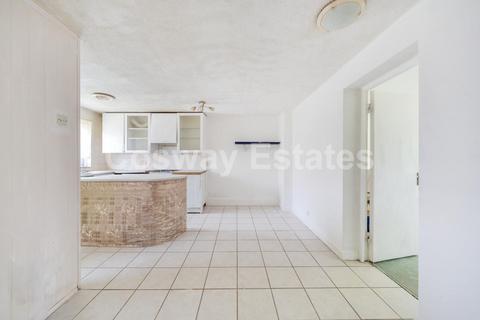 undefined, Bittacy Hill, Mill Hill