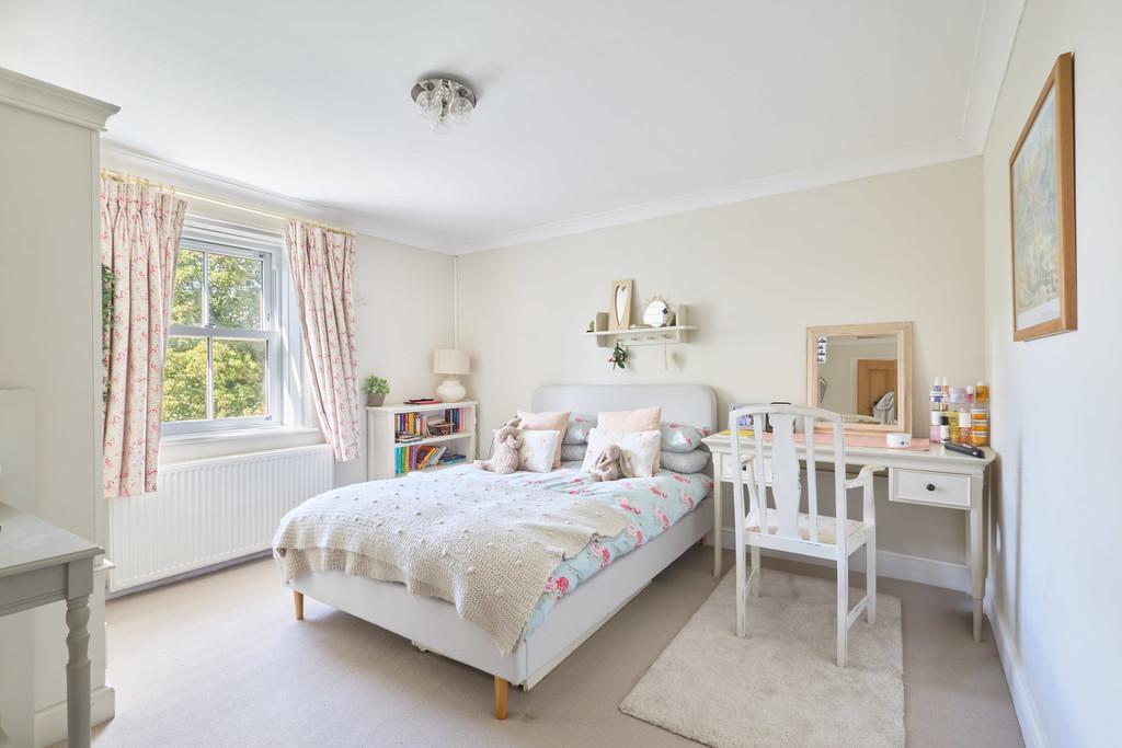 220 The Street 0909250042